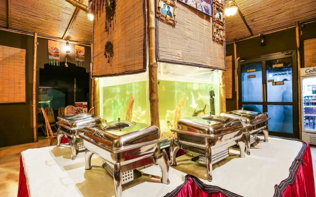 Hotel Goldenland by OYO Rooms