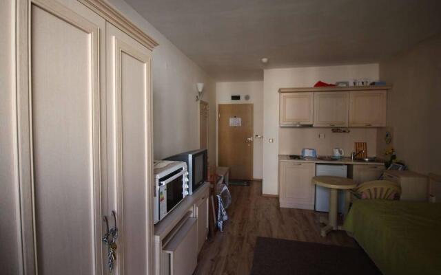 Studio in Avalon Complex