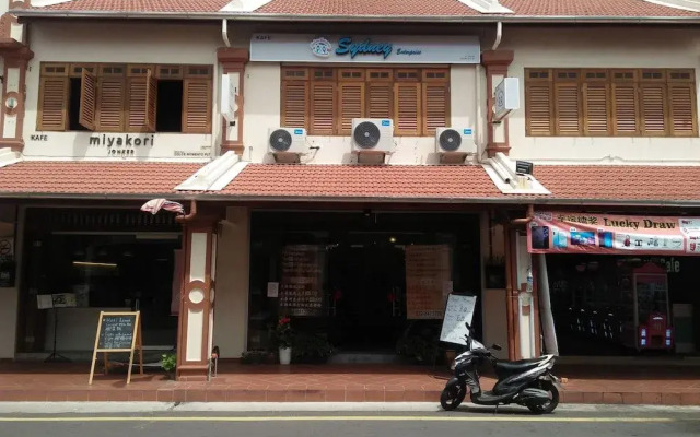 Spot on 89708 Sydney Backpackers Melaka