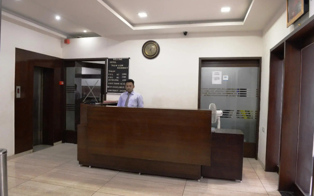 OYO 1030 Hotel Palm View Residency
