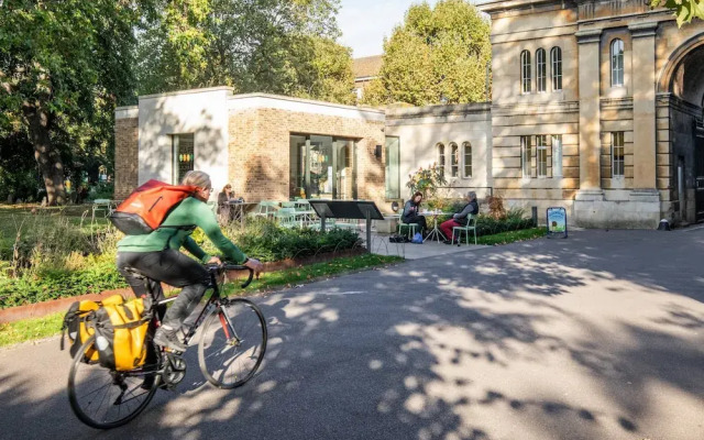 Nevern Square X by Onefinestay