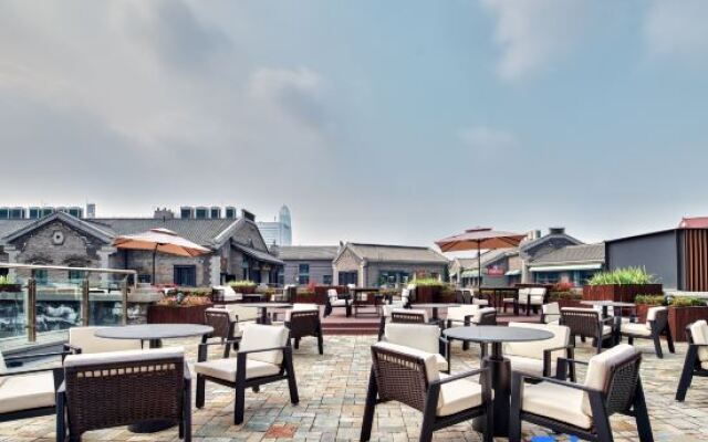 No. 8 Courtyard Homestay (Daming Lake Baotu Spring)