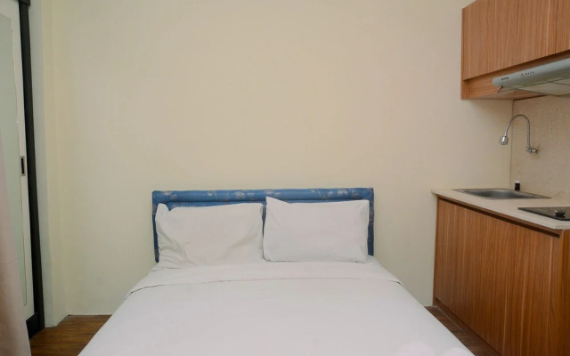 Cozy and Stylish Studio Green Pramuka Apartment near Mall