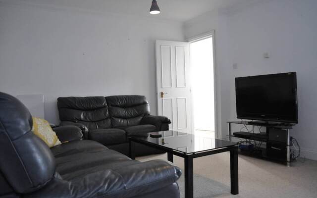 Lovely 1 Bedroom Flat In Trendy Peckham