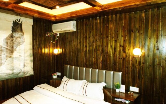 Narrow Alley Hostel