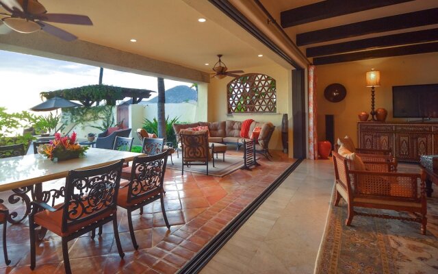 Opulent Medano Beachfront Villa W/beach Club Access: Hacienda Villa 11