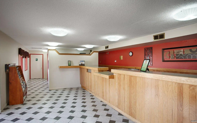 Sturgis Lodge & Suites, Travelodge by Wyndham