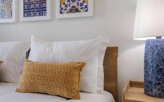 Stunning Apartment in Heart of Lisbon by LovelyStay