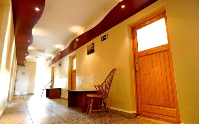 NoHotel Hostel