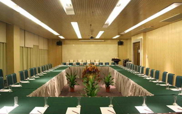 The University Town International Hotel