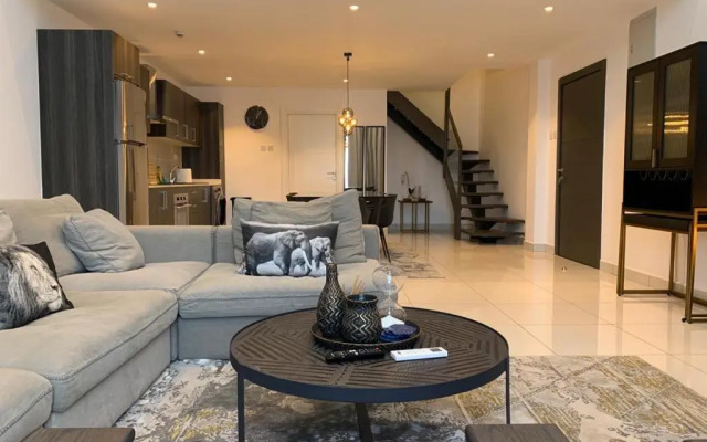 1 Bedroom Duplex Embassy Gardens