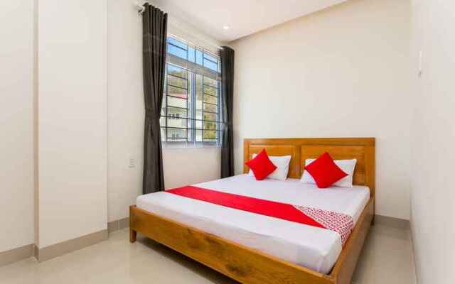 Marine Hotel & Apartment