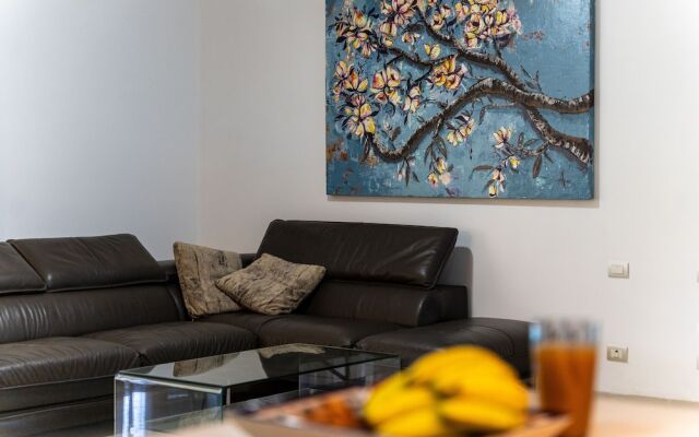 Stunning Ocean Front By Condo Boutique