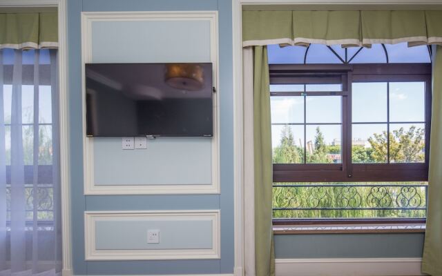 Floral Hotel Huzhou Lize Yard