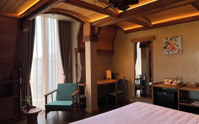 The Pink Boutique Hotel