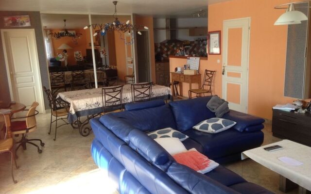 Chambre 2 Beziers Villeneuve