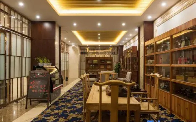 Huajiaxin Wenxuan Hotel (Longzi Lake)