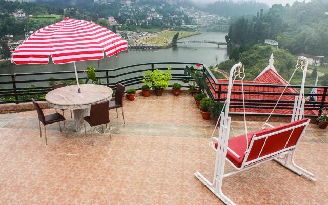 Queen's Hill Hotel & Resort