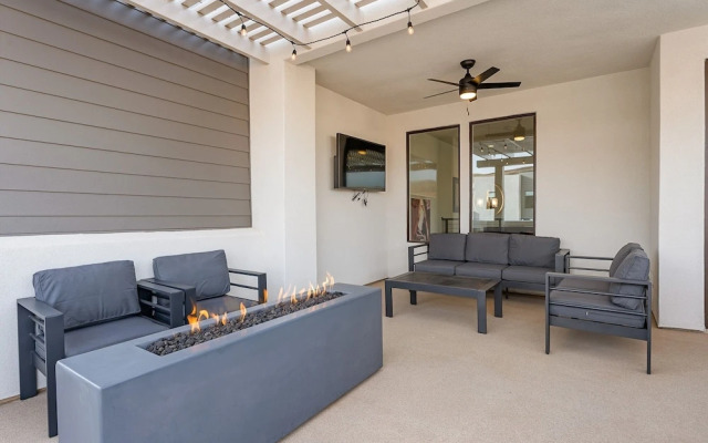 Oasis Retreat 5 Bedroom Townhouse