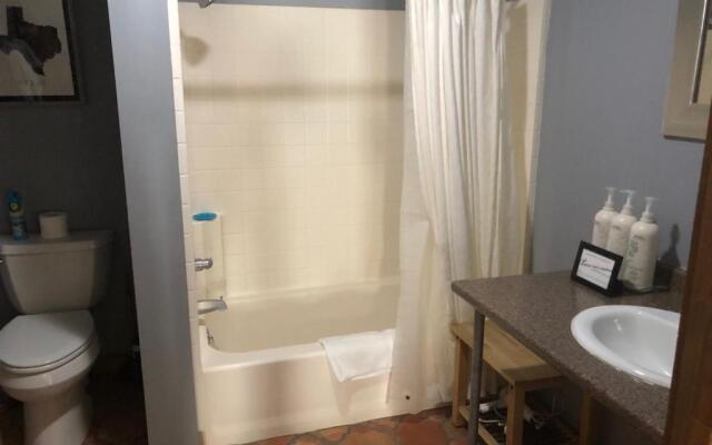 Loft 4 - 1 of 5 downtown