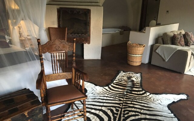 Toro River Lodges Big 5 Exclusive Safari