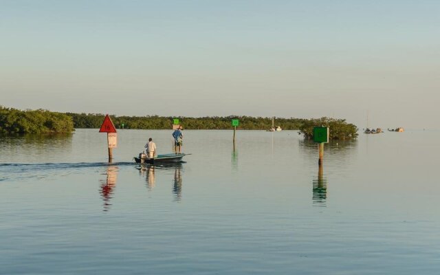 Coconut Mallory Resort And Marina By Kees Vacations