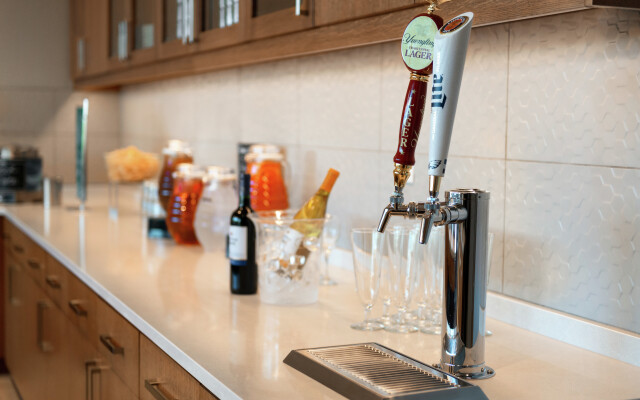 Home2 Suites by Hilton Houston IAH Airport Beltway 8