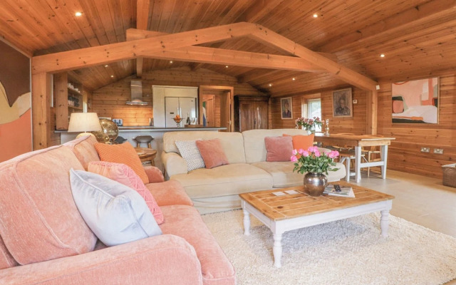Artisan Lodge