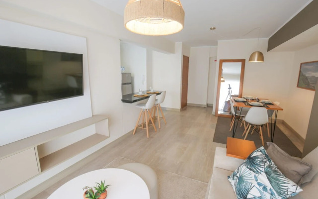 Trendy Host MID - Miraflores