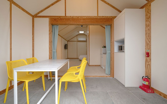 Hwaseong Refresh Glamping & Caravan