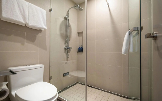 Yake e Home Express Hotel