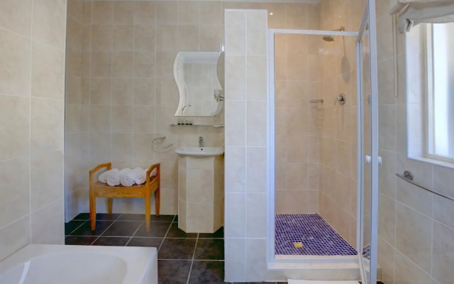 Amour Guest House