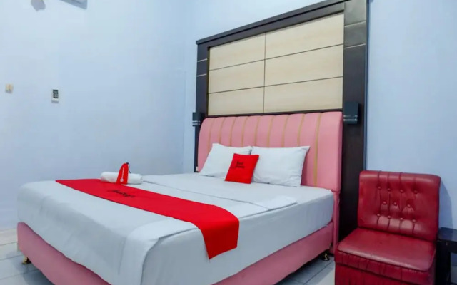 Hotel Indonesia Pekalongan by RedDoorz