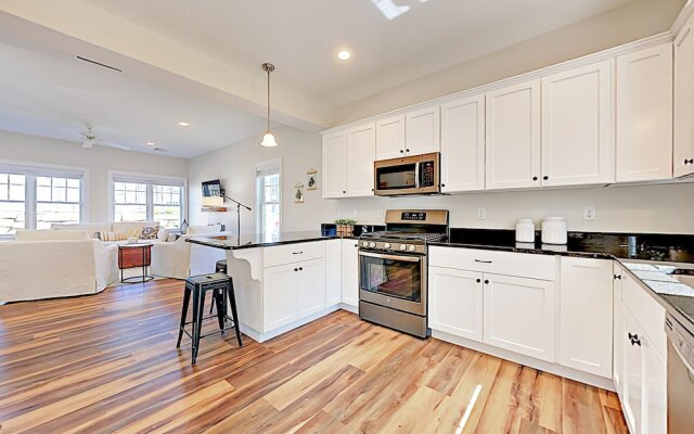 24 Arundel - 2 Br Home