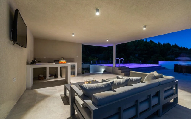 Villa Desire