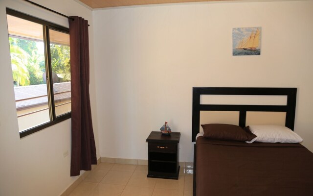 Roxy Fishing Club Y Hotel