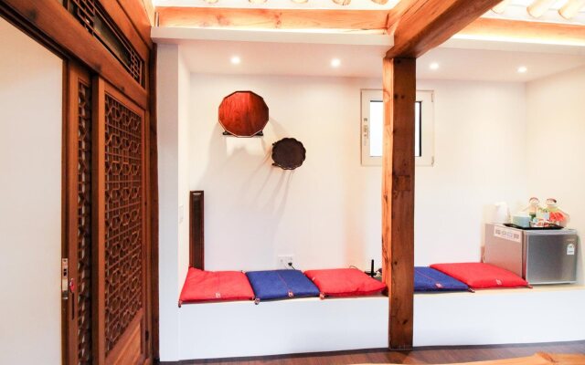 Dahmsojung Hanok Guesthouse