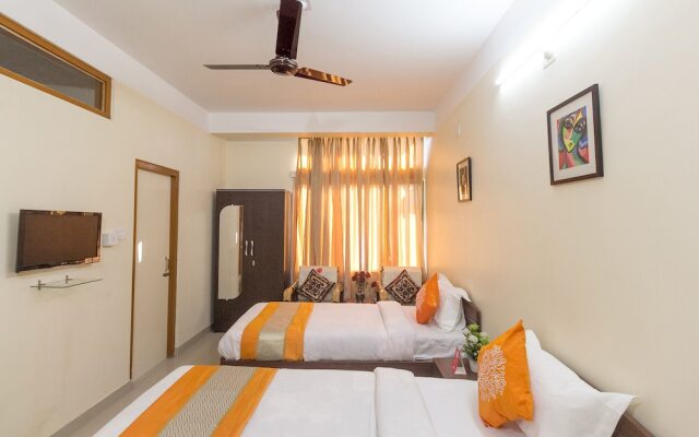 OYO 8209 Home Stay Down Town