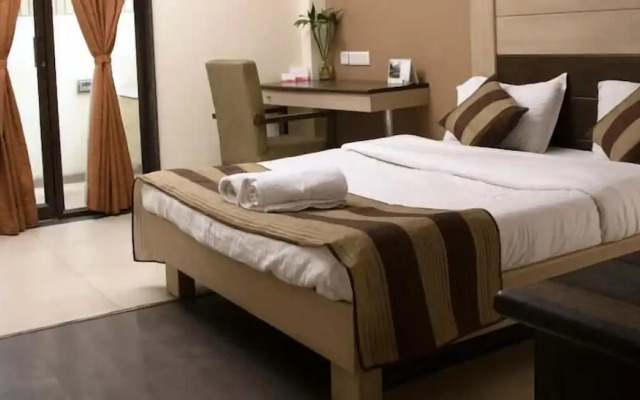Pacific Inn Huda City Center