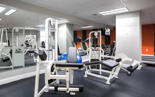 Elegant Condos in NOLA with Rooftop Pool