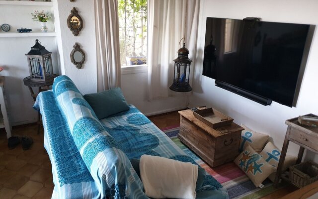 Belvilla by OYO Casa Kola