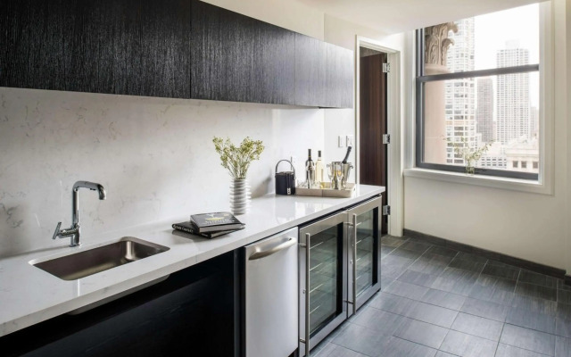 LondonHouse Chicago, Curio Collection by Hilton