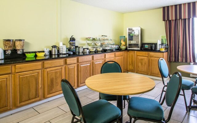 Days Inn by Wyndham Dothan