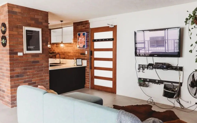 Renovated Apt with Beach Views