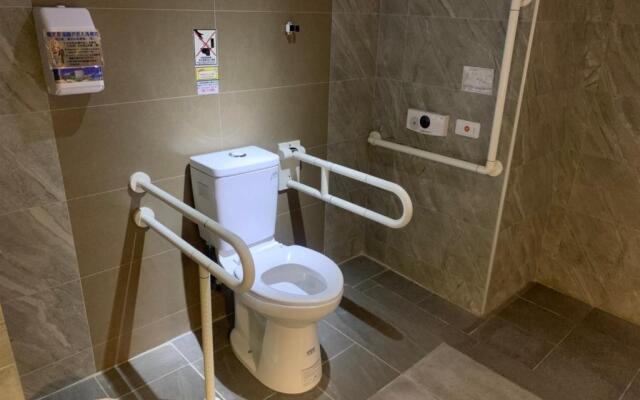 G11 Hotel