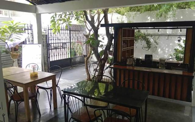 Frangipani Villa-60s Hotel