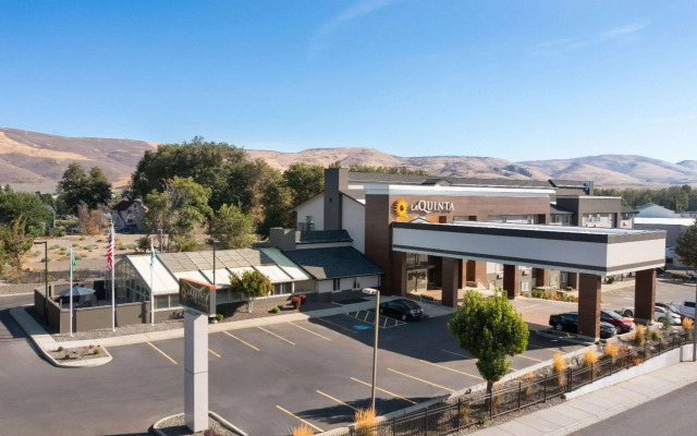 La Quinta Inn & Suites by Wyndham Yakima Downtown