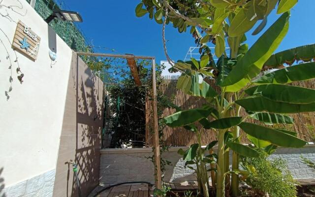 Snug holiday home in Pachino with a balcony/terrace