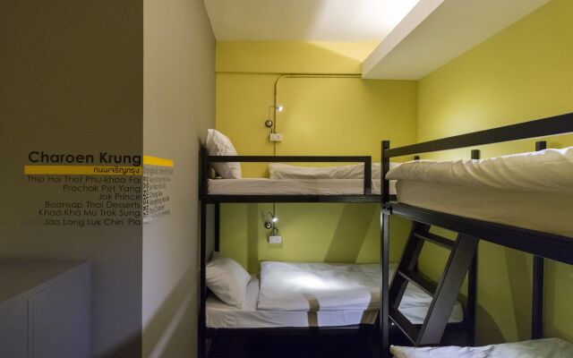 Siam Mitr Hostel