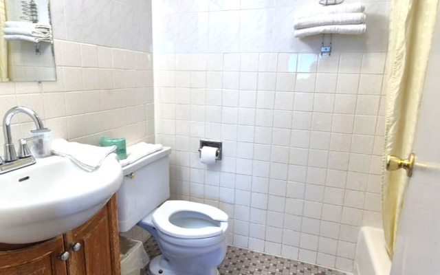 Motel Edgebrook Chicago North Shore by OYO